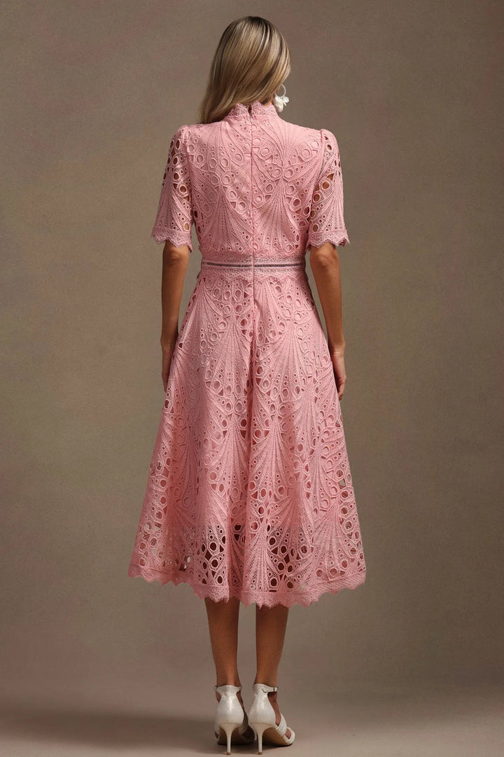 Vorelle Casual Flower Embroidery Short Sleeve Dress