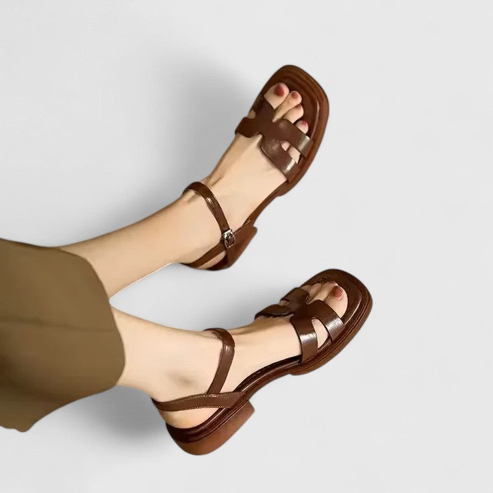 Deliane™ - Sophisticated Flat Sandals