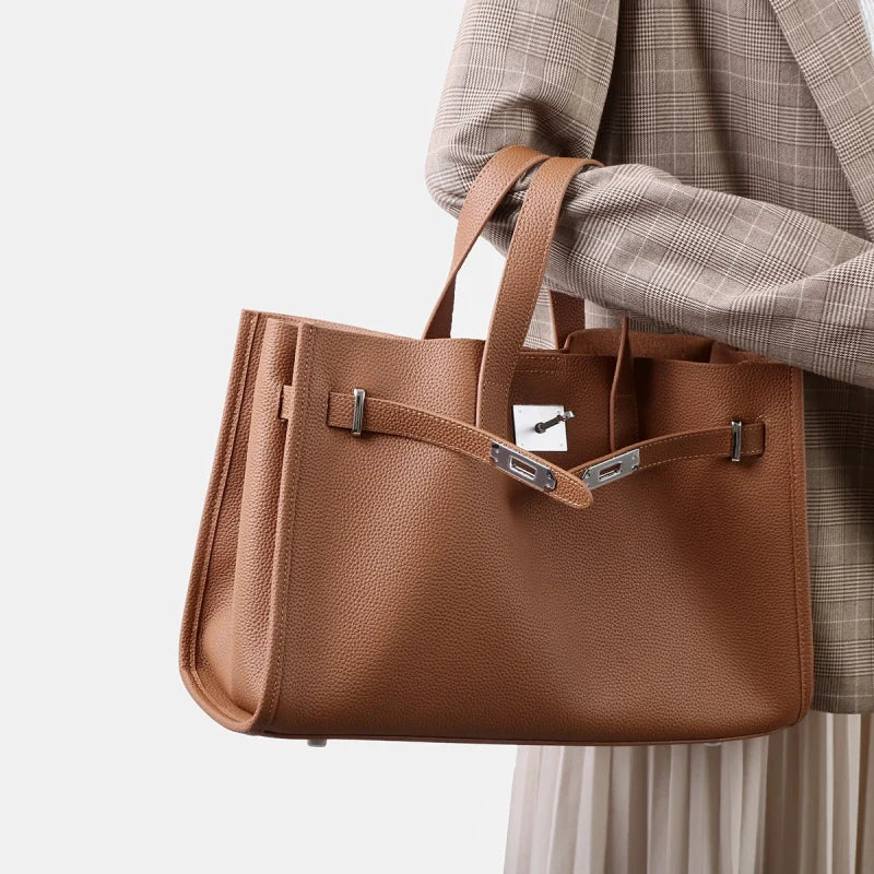 Aurelia™ - Sophisticated Handbag
